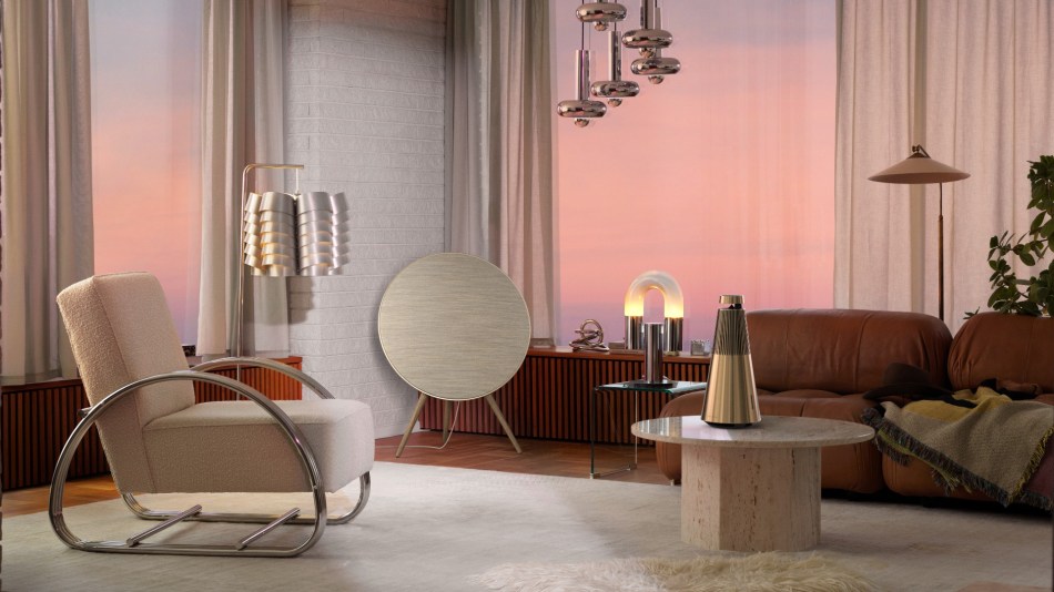 Bang & Olufsen Beosound in designtem Wohnzimmer